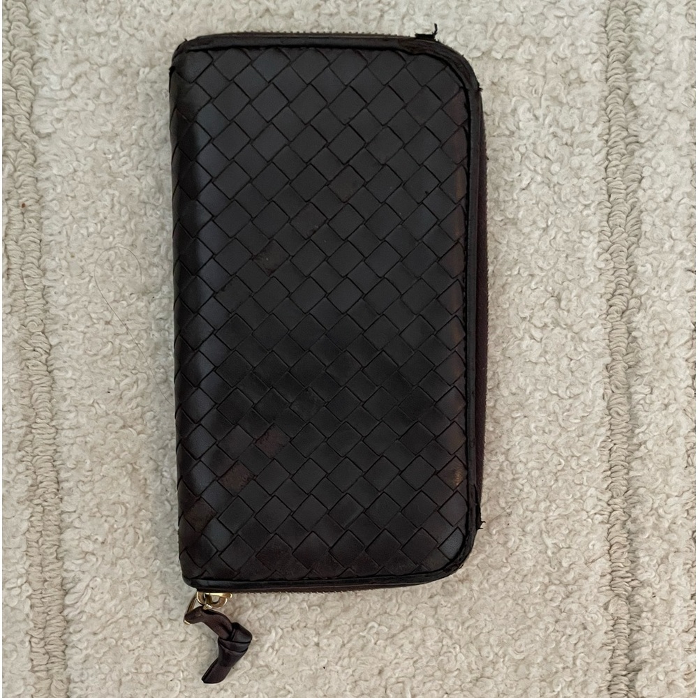 Authentic Bottega Veneta brown wallet.  Gently used.